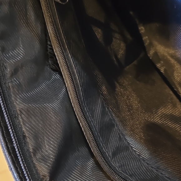 Designer Inspired Stylish Black Textured Shoulder Bag - Picture 13 of 15